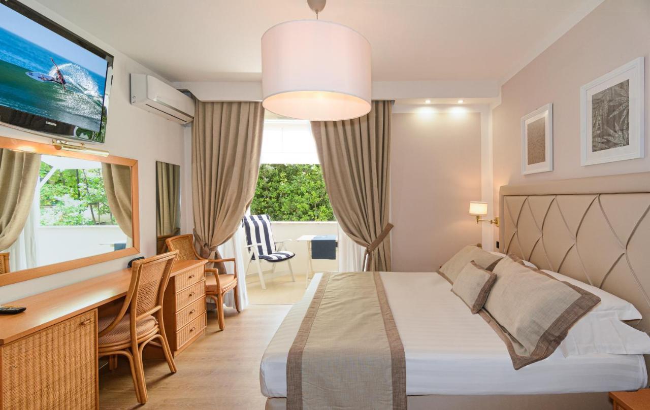Raffaelli Park Hotel Forte dei Marmi Bagian luar foto
