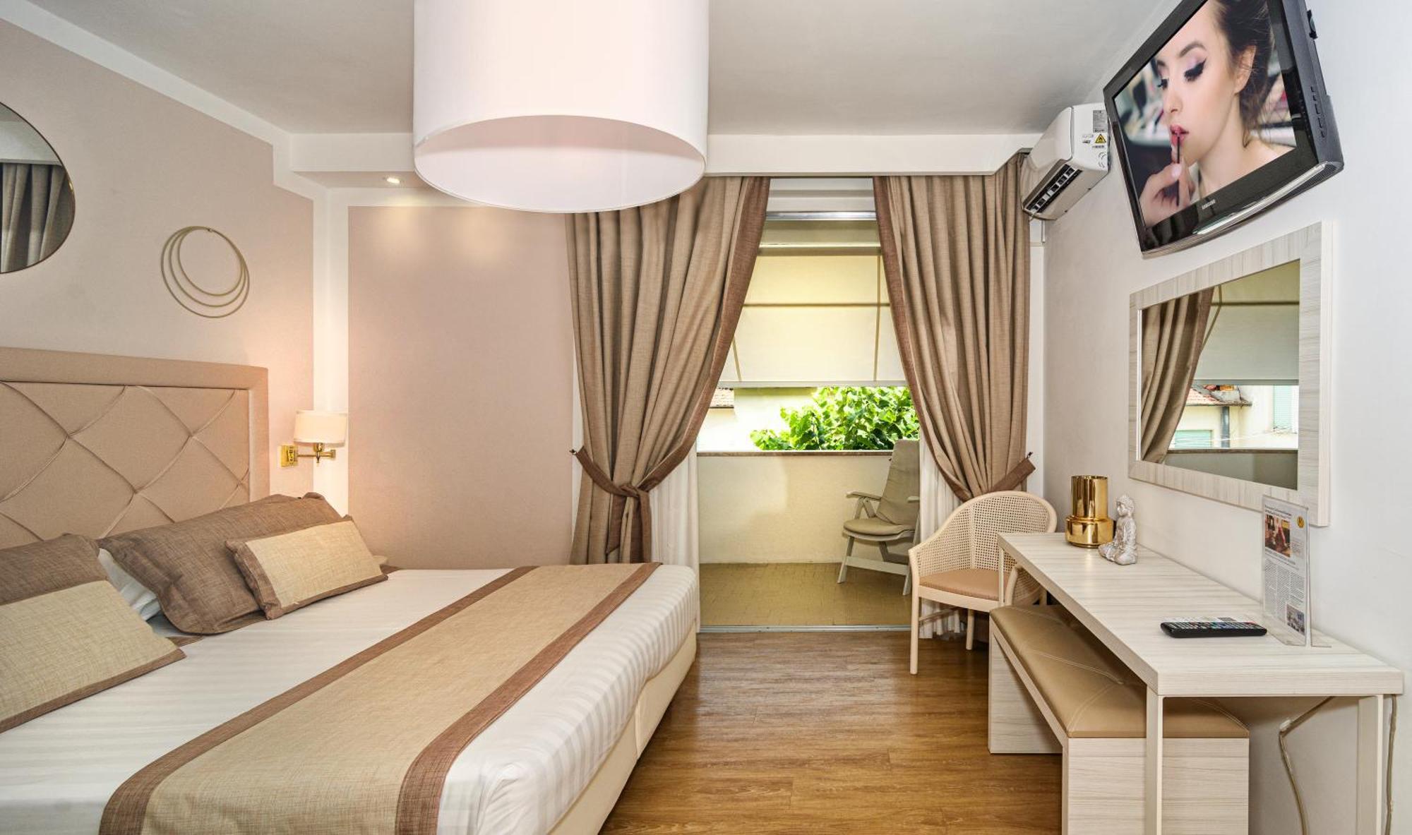 Raffaelli Park Hotel Forte dei Marmi Bagian luar foto