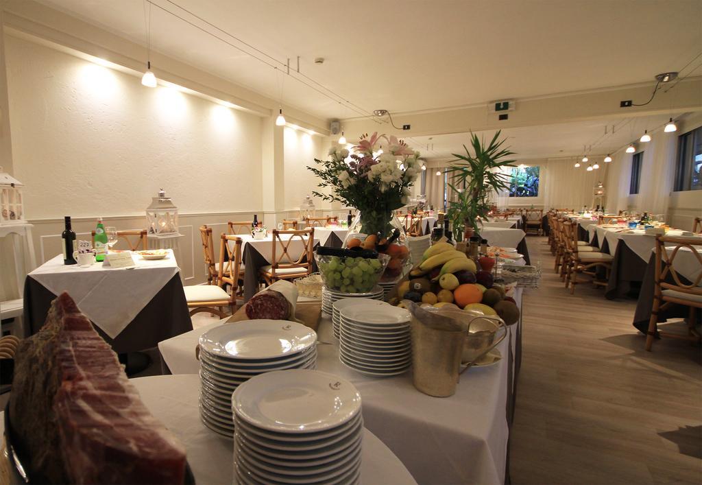 Raffaelli Park Hotel Forte dei Marmi Bagian luar foto
